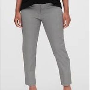 Gap Maternity Inset Panel Slim Ankle Pant in Grey Plaid